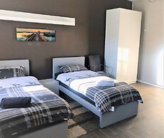 Apartment in Pellingen With Parking