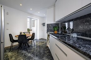 Grand 3BR Near Athenaeum Calea Victoriei