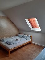 2-Rent Group Hostel Rooms&Apartments EVE168