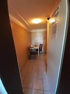 2-Rent Group Hostel Rooms&Apartments EVE168