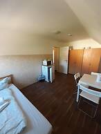 2-Rent Group Hostel Rooms&Apartments EVE168
