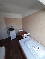 2-Rent Group Hostel Rooms&Apartments EVE168