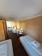 2-Rent Group Hostel Rooms&Apartments EVE168