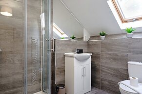 Whitchurch Road Retreat in Cardiff