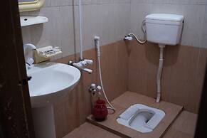 Al Amarat Hotel