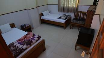 Al Amarat Hotel