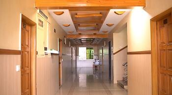 Al Amarat Hotel
