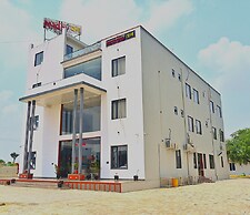 HOTEL MADHUVAN & RESORT