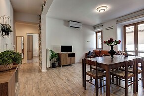 Oricellari Apartment by Mamo Florence