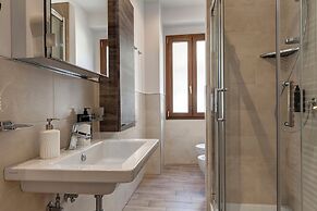 Oricellari Apartment by Mamo Florence