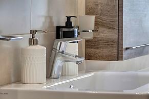 Oricellari Apartment by Mamo Florence