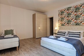 Oricellari Apartment by Mamo Florence