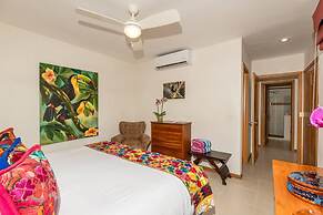Sleeps 6 Views Beach 1 Block