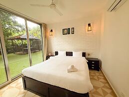 Modern 2bhk w Pool Access 5km to Coco Beach