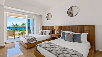 Beachfront Private Pool Theatre Room Views