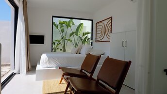 EBLI'7. HOTEL BOUTIQUE