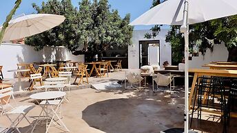 EBLI'7. HOTEL BOUTIQUE
