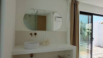 EBLI'7. HOTEL BOUTIQUE
