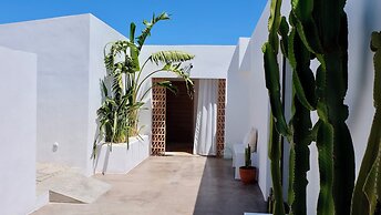 EBLI'7. HOTEL BOUTIQUE