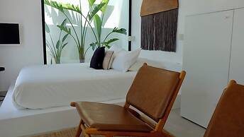 EBLI'7. HOTEL BOUTIQUE