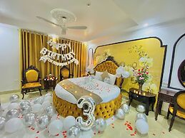 Luxury Place Hotel