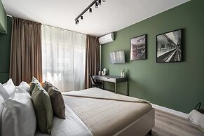Artful & Light-Filled 2BR on Calea Victoriei - Prime Central Spot