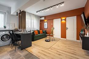 Artful & Light-Filled 2BR on Calea Victoriei - Prime Central Spot