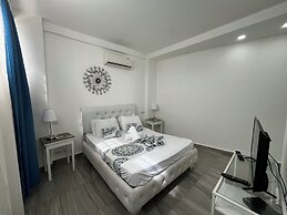 Ducassi Rooftop Pool Beach Suites