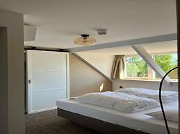 Group Accommodation for 36 Guests