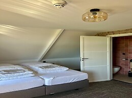 Luxury Group Retreat in Nature
