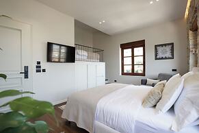 Stitch&Stone Suites