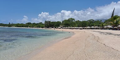 CortLang Vacation Rentals Costambar