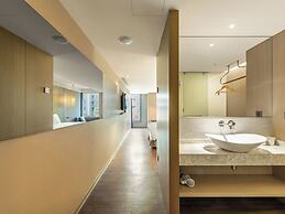 CHECK inn SELECT - Taipei NeiHu