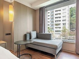 CHECK inn SELECT - Taipei NeiHu