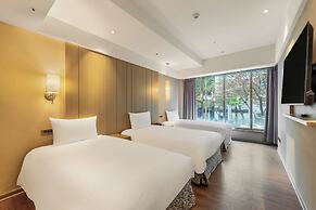 CHECK inn SELECT - Taipei NeiHu