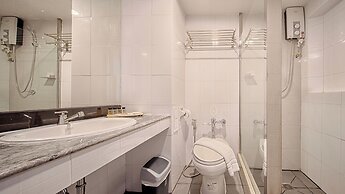 B2 Sisaket Boutique & Budget Hotel