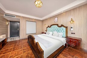 Laoshan Swan Castle Vacation Garden B&B