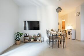 Theai 1-Bedroom Apartment in Athens