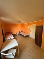 2-Rent Group Hostel Apartments HAN53