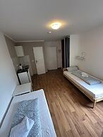 2-Rent Group Hostel Apartments HAN53