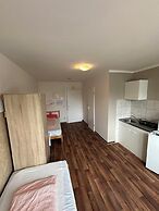 2-Rent Group Hostel Apartments HAN53