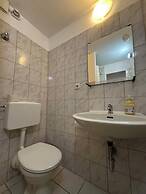 2-Rent Group Hostel Apartments HAN53