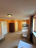 2-Rent Group Hostel Apartments HAN53