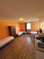 2-Rent Group Hostel Apartments HAN53