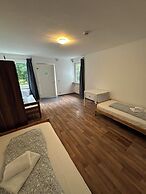 2-Rent Group Hostel Apartments HAN53