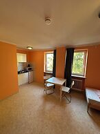 2-Rent Group Hostel Apartments HAN53