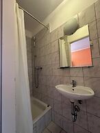 2-Rent Group Hostel Apartments HAN53