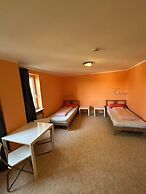 2-Rent Group Hostel Apartments HAN53
