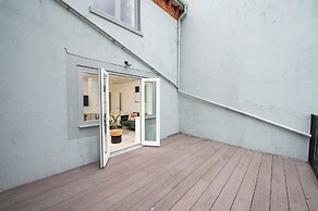 VESTO Brighton