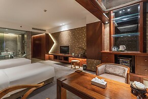 Chongqing jiayu emperor hotel